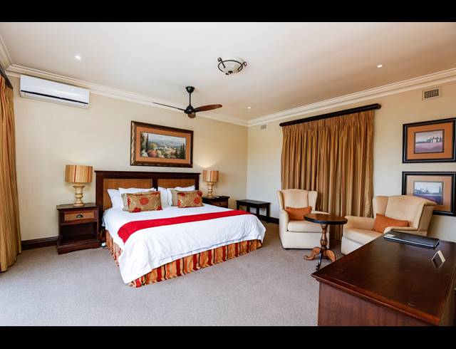 8 BEDROOM BED & BREAKFAST FOR SALE IN UMHLANGA CENTRAL